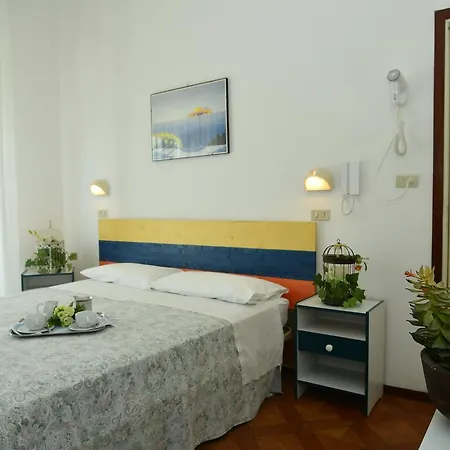 Leonarda Hotel Rímini