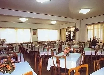 Hotel Leonarda 2*