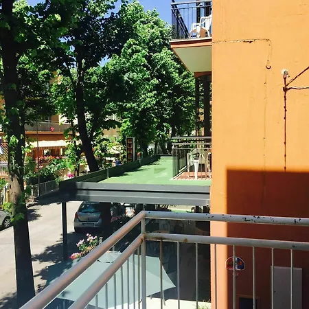 Leonarda Ξενοδοχείο