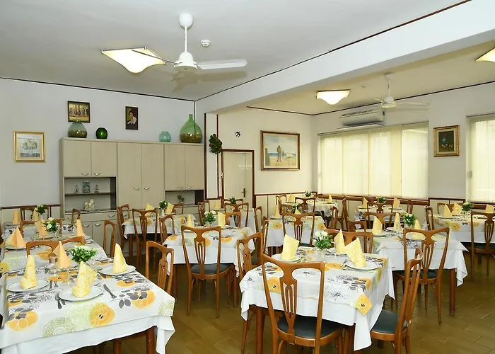 Leonarda 2* Римини